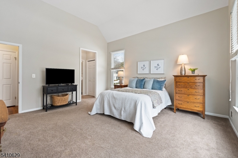 Montogmery Est II - Residential