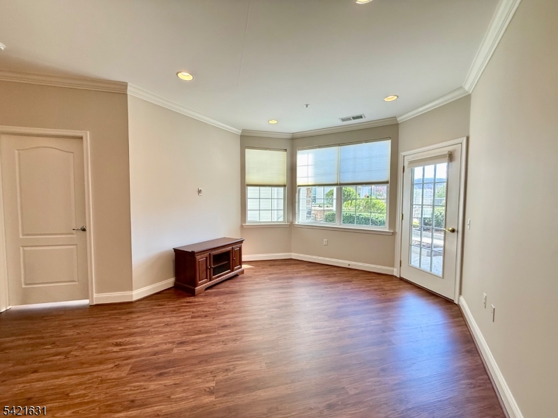 The Grande at Riverdale - Residential