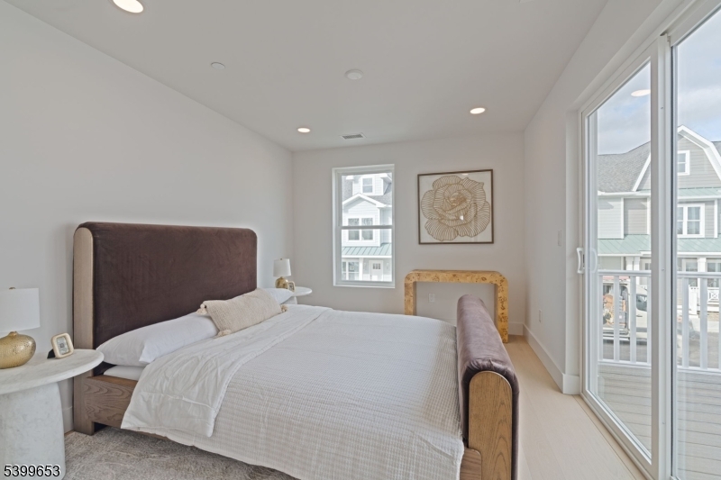 Avon Lakeview Townhomes - Residential