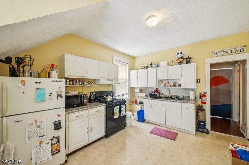 College Hill - Residential Income