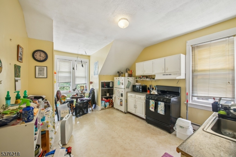 College Hill - Residential Income