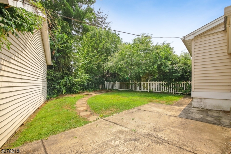 College Hill - Residential Income