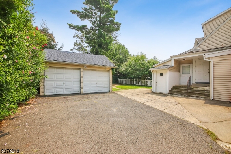 College Hill - Residential Income