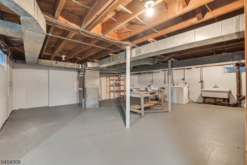 Colonial Gardens - Residential