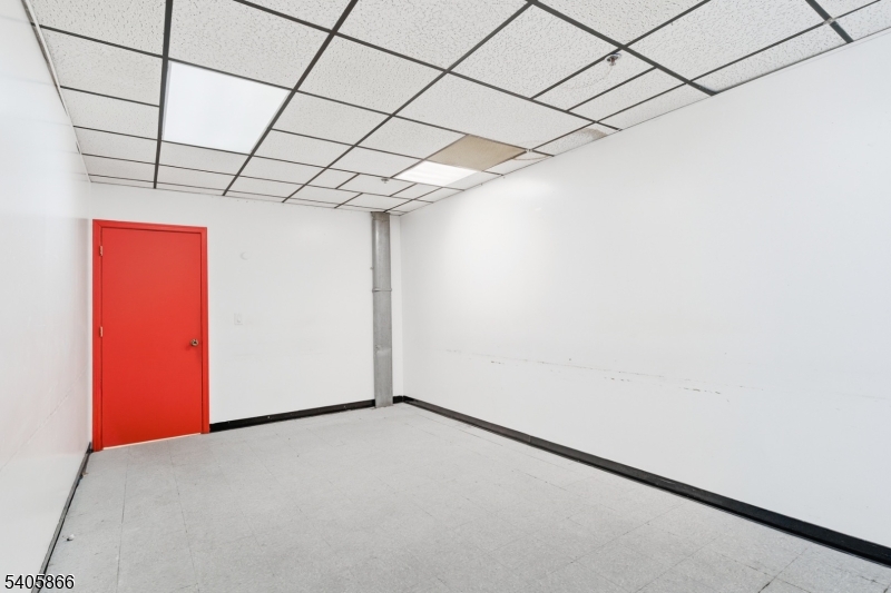 Ironbound - Commercial Lease