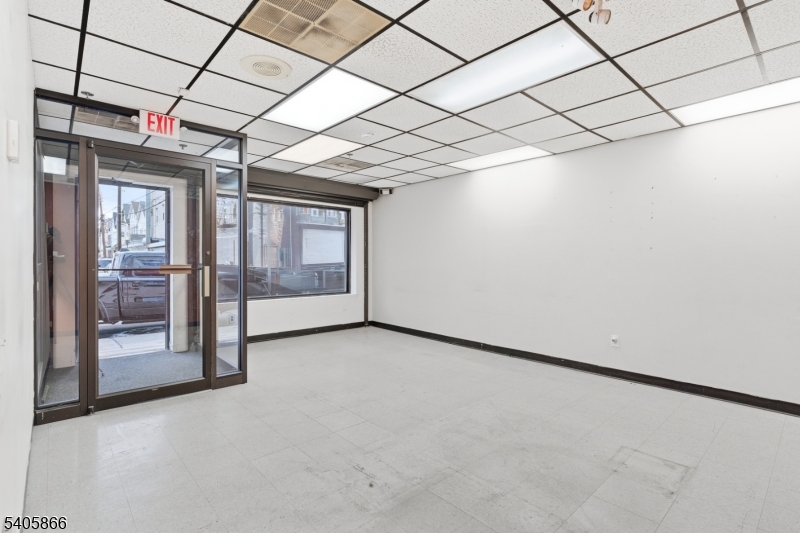Ironbound - Commercial Lease