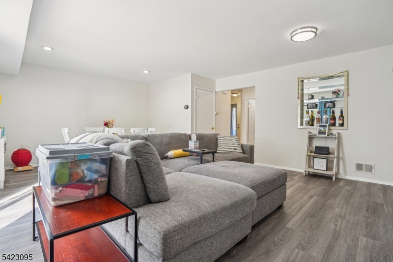 Essex Mews - Residential