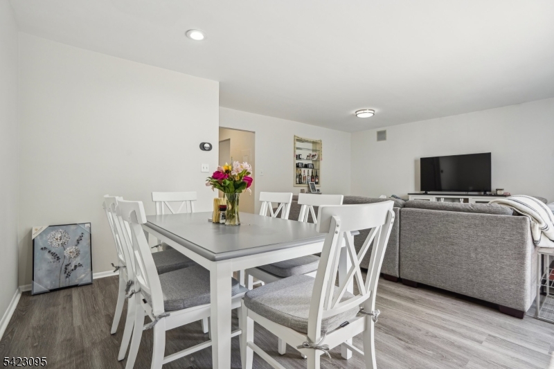 Essex Mews - Residential