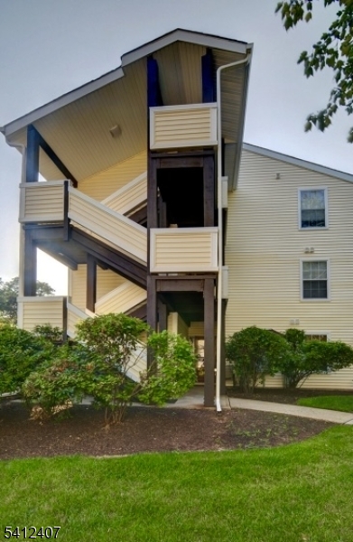 The Pointe - Residential