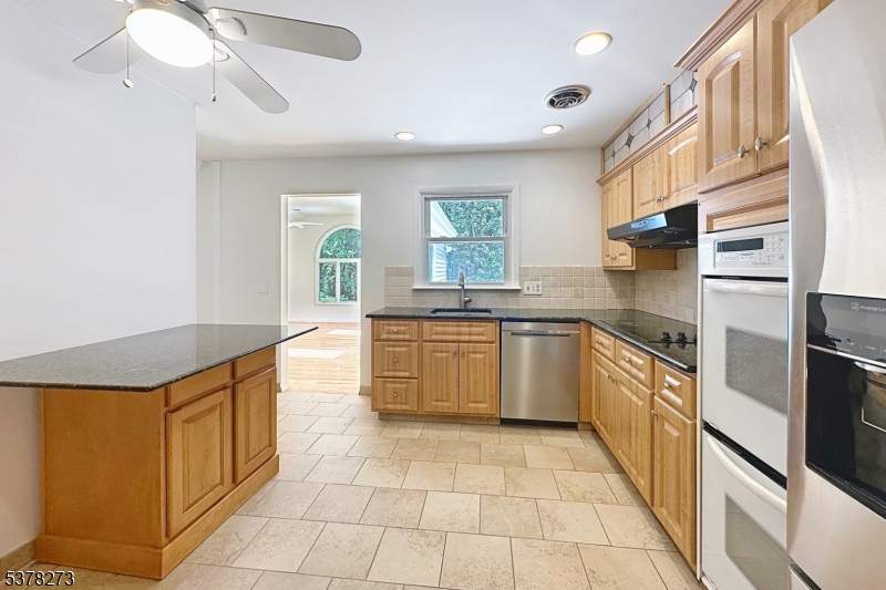 White Meadow Lake - Residential