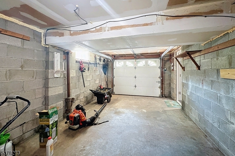 White Meadow Lake - Residential