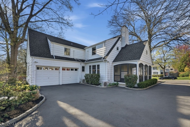 Near Sleepy Hollow - Residential