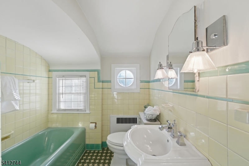 Near Sleepy Hollow - Residential