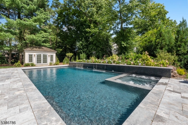 Linden Lane - Residential