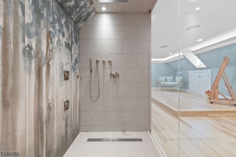 Linden Lane - Residential