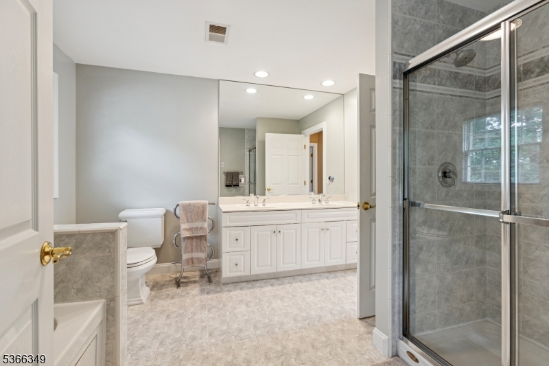 Farrington Lake - Residential