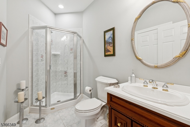 Farrington Lake - Residential