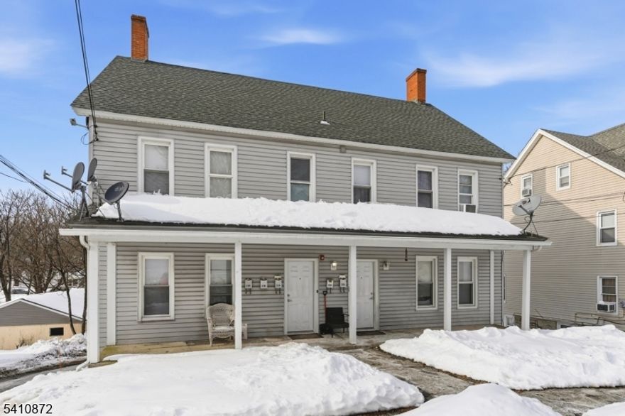 5 UNITS!!! Exceptional opportunity - Five one bedroom, one bathroom units in the heart of Newton. Incredible investment. Currently fully rented with leases in place. Well maintained property. All lease information and financials are available upon request.***Best and Final offers in by NOON Wednesday 2/18***