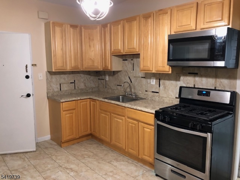 Peterstown - Commercial Sale