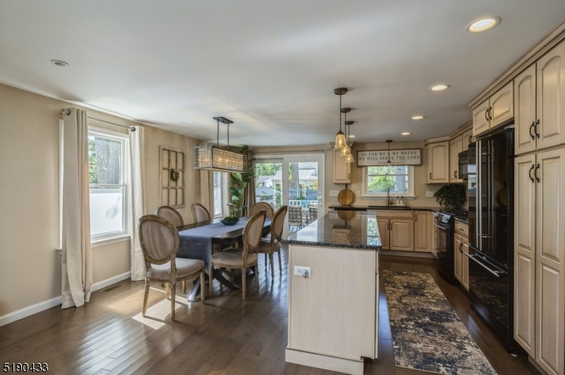 BEECHCREST - Residential Lease