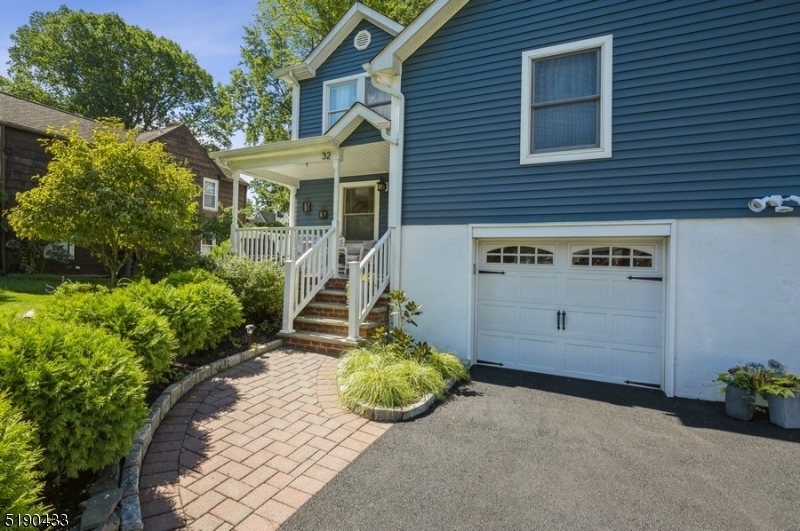 BEECHCREST - Residential Lease