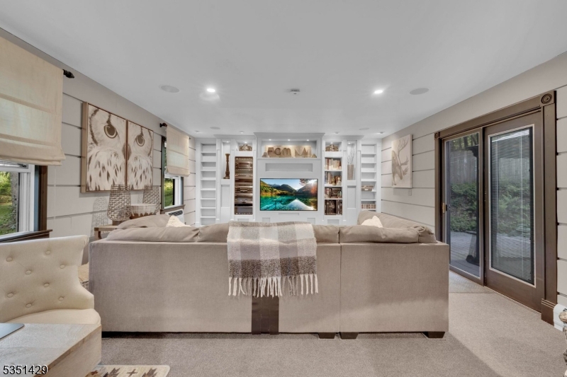 Mountain - Residential