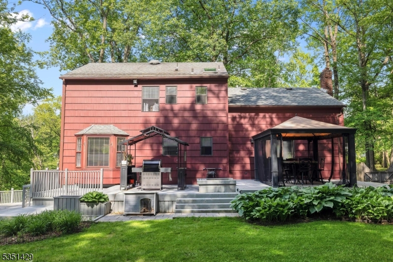 Mountain - Residential