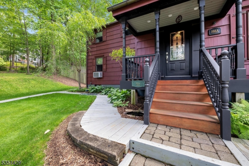 Mountain - Residential