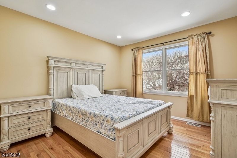 Glenmont Commons - Residential Lease