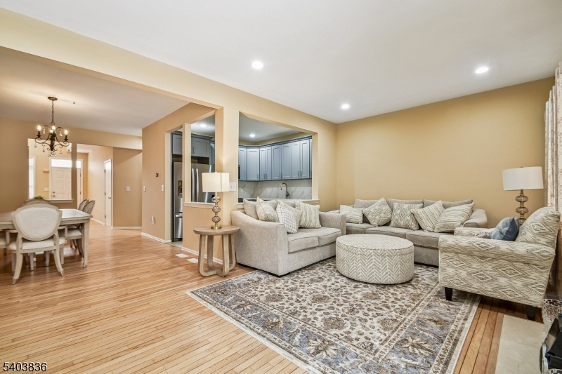 Glenmont Commons - Residential Lease