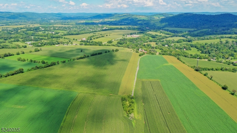 Greenwich Twp., New Jersey 08886, United States, 2 Bedrooms Bedrooms, ,2 BathroomsBathrooms,Residential,Active,71120