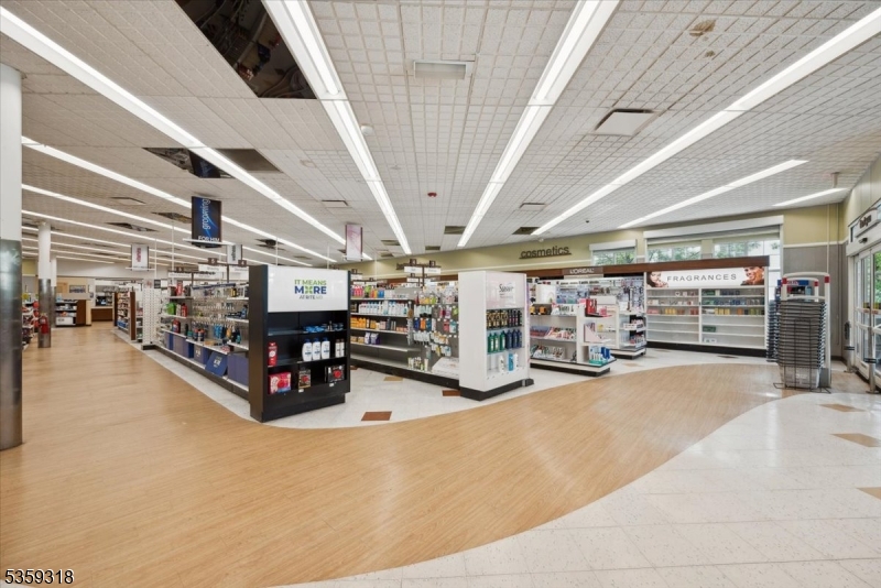 Somerville Boro, New Jersey 08876, United States, ,Commercial,Pending,159906