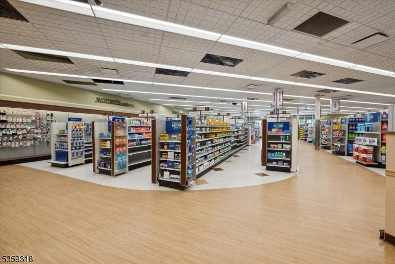 Somerville Boro, New Jersey 08876, United States, ,Commercial,Pending,159906