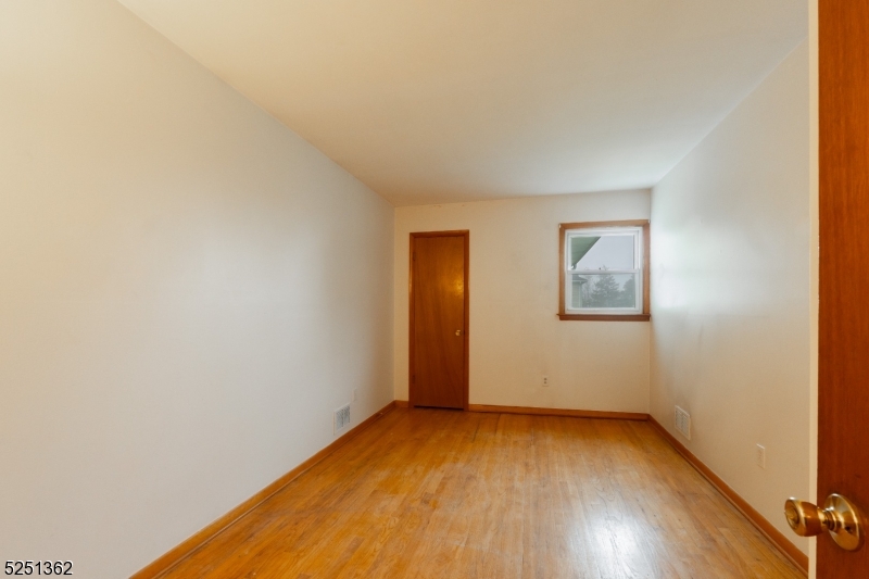 Whitehouse Station - Residential