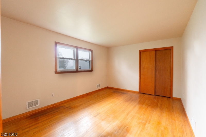 Whitehouse Station - Residential