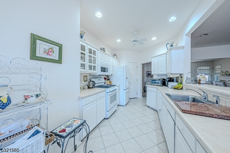 Fox Hills - Residential