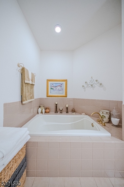 Fox Hills - Residential