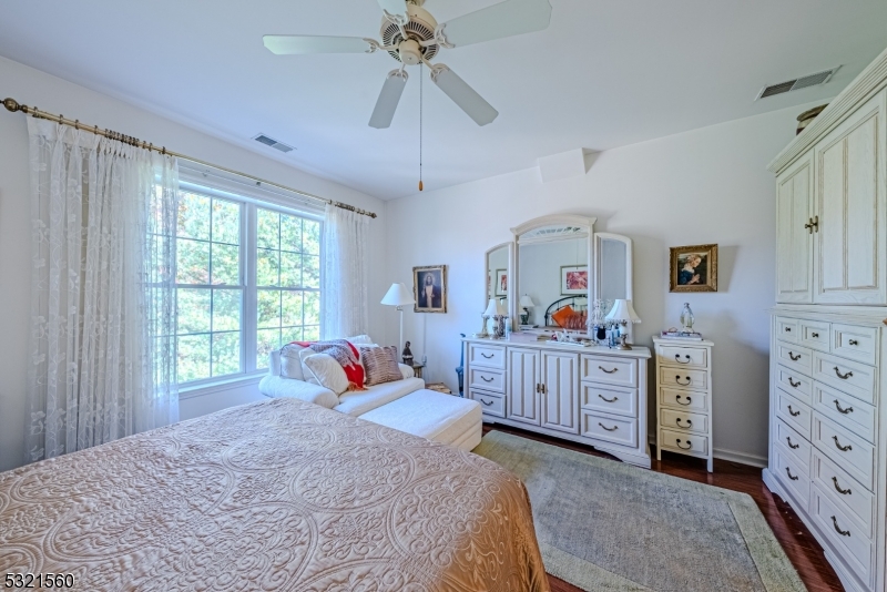 Fox Hills - Residential