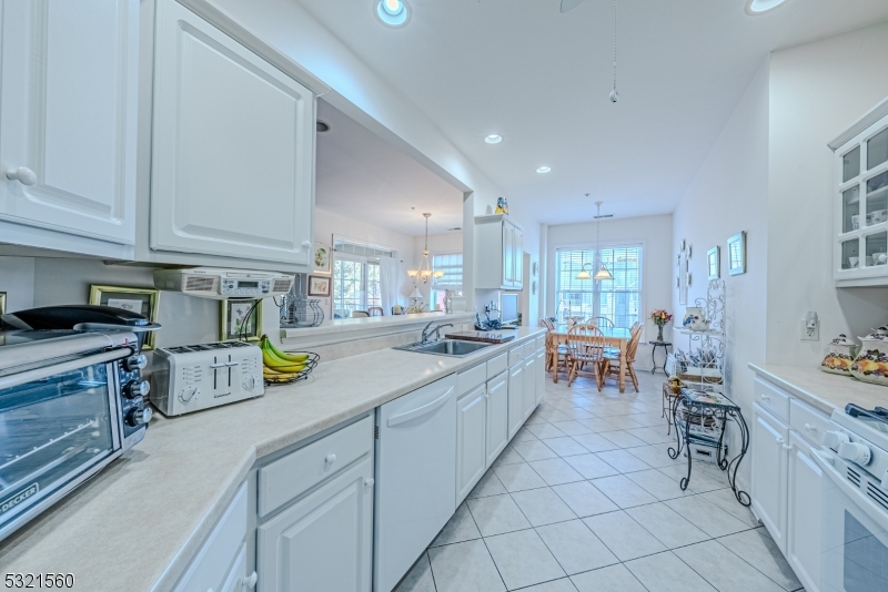 Fox Hills - Residential