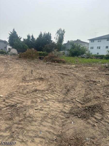 Single/Land - Residential