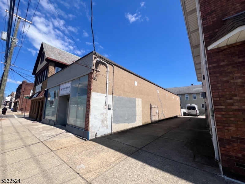 Passaic Park - Commercial Sale