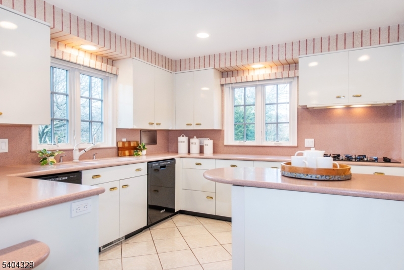 Yantacaw Brook Park - Residential