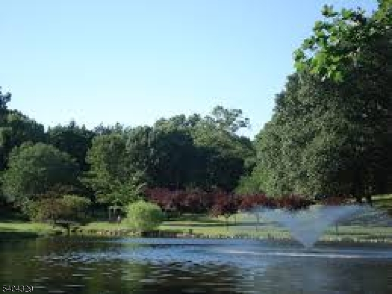 Yantacaw Brook Park - Residential