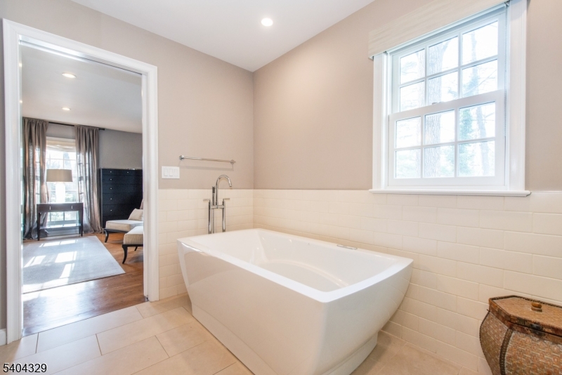 Yantacaw Brook Park - Residential