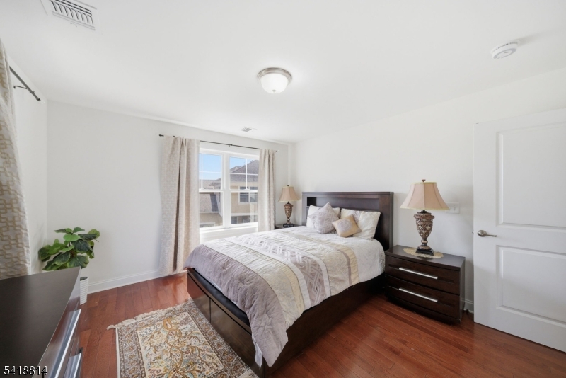 The Legacy - Residential