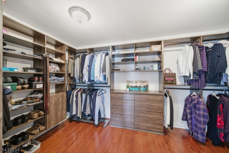 The Legacy - Residential