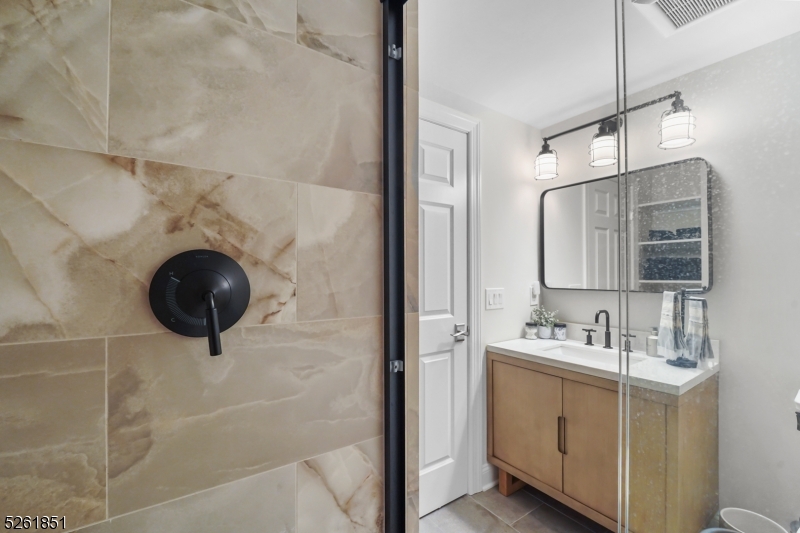 Brookrace - Residential