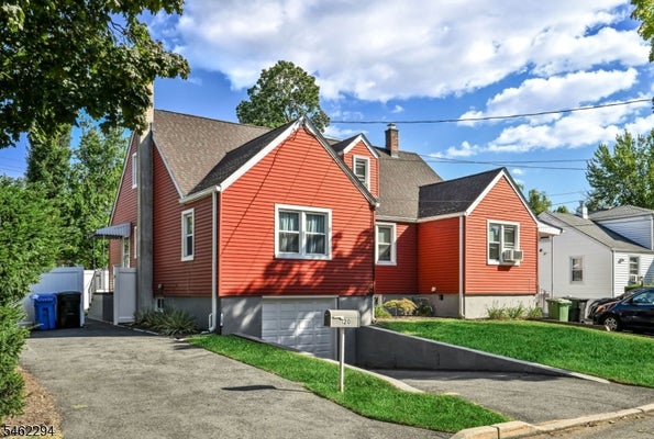 122 WESTVIEW AVE, PARAMUS, NJ 07652 - Image 61e564bc767a75f9fcdcc6b913e43bb8/94351463