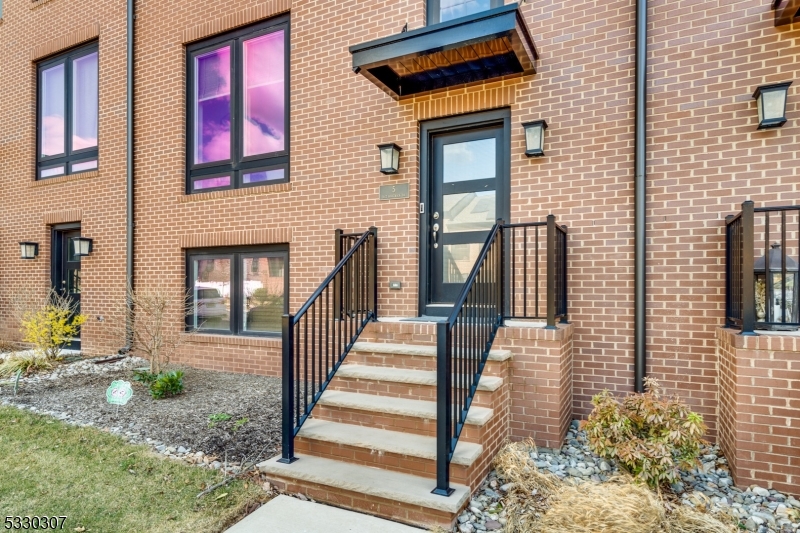 Montgomery Crossing - Residential