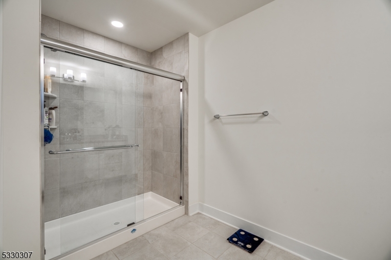 Montgomery Crossing - Residential